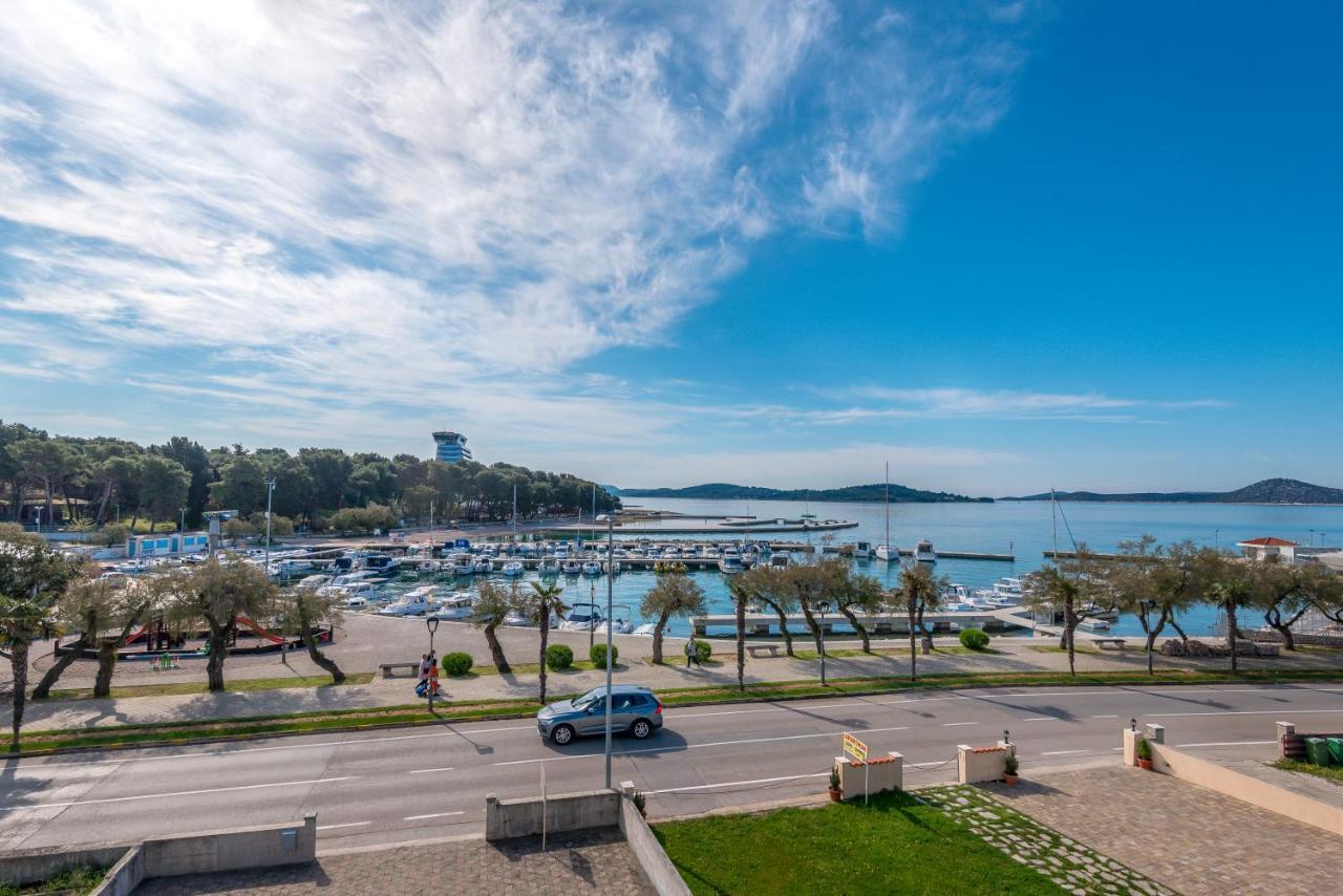 Apartment And Rooms Dalmatiko Vodice Exteriér fotografie
