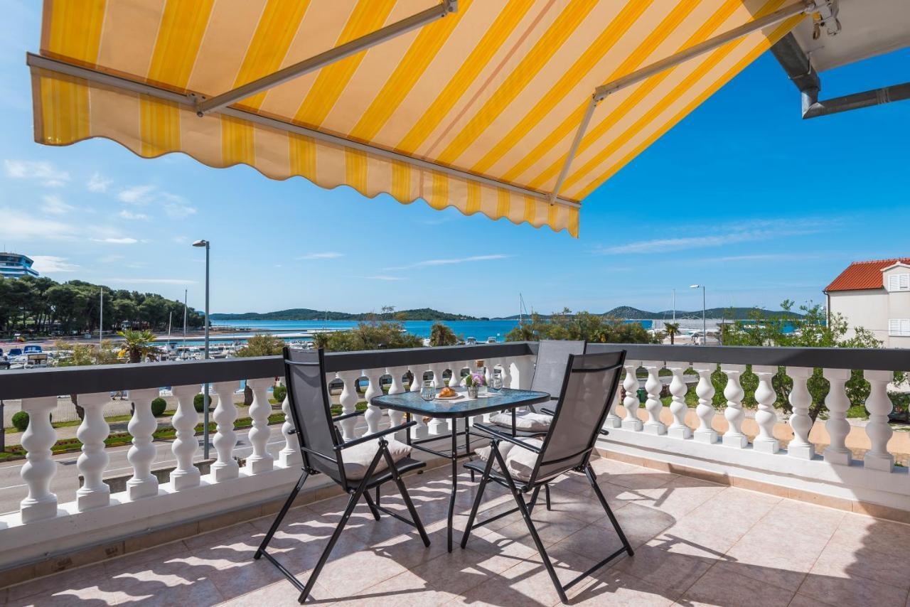 Apartment And Rooms Dalmatiko Vodice Exteriér fotografie