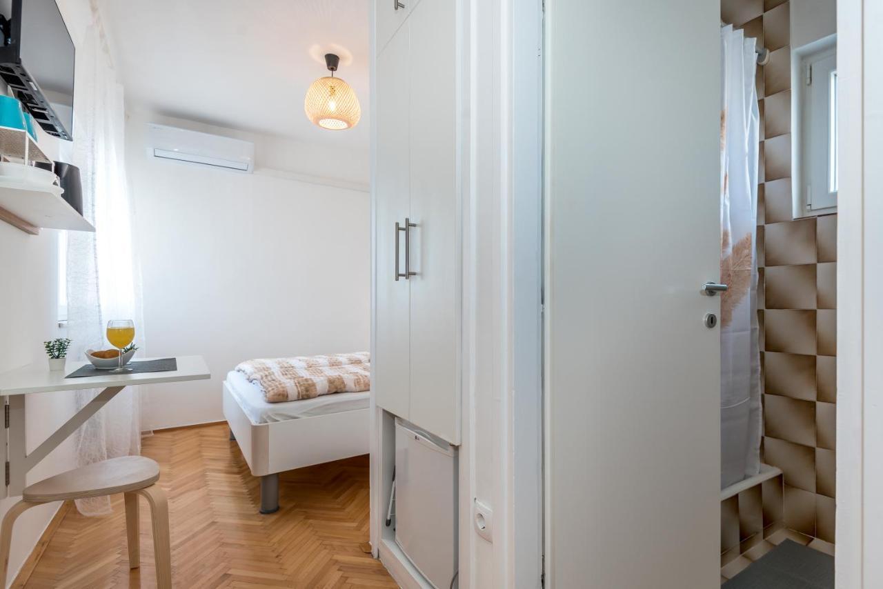 Apartment And Rooms Dalmatiko Vodice Exteriér fotografie